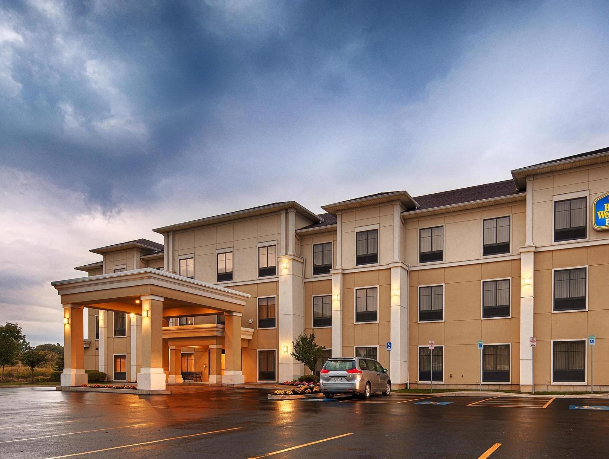 La Quinta By Wyndham Lackawanna Esterno foto