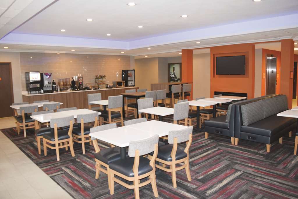 La Quinta By Wyndham Lackawanna Ristorante foto